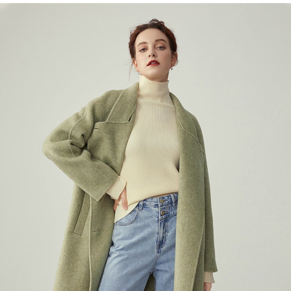 The Vintage Green Coat You Won’t Find Twice – Cashmere & Wool